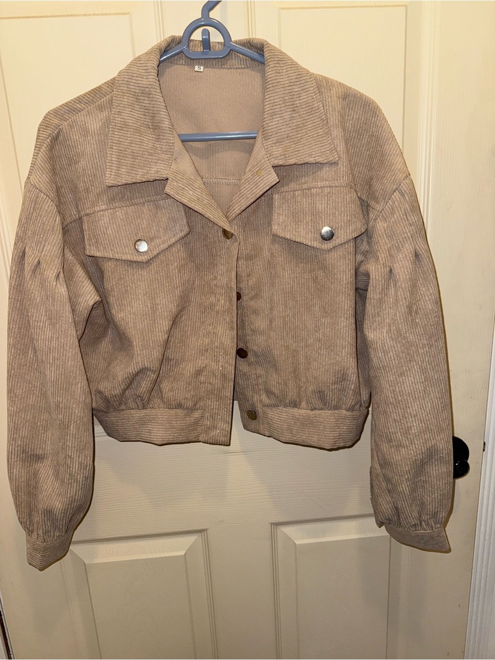 Women’s Cropped Corduroy Jacket - Beige